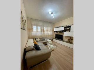 Quadrilocale in Vendita a Colle di Val D'Elsa, 185'000&euro;, 85 m²