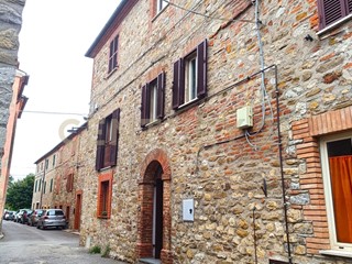 Appartamento in Vendita a Parrano, 98'000€, 107 m²