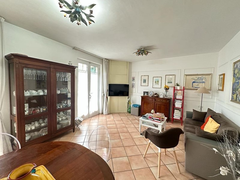 Casa Semi Indipendente in Vendita a Ameglia, 239'000€, 110 m², con Box