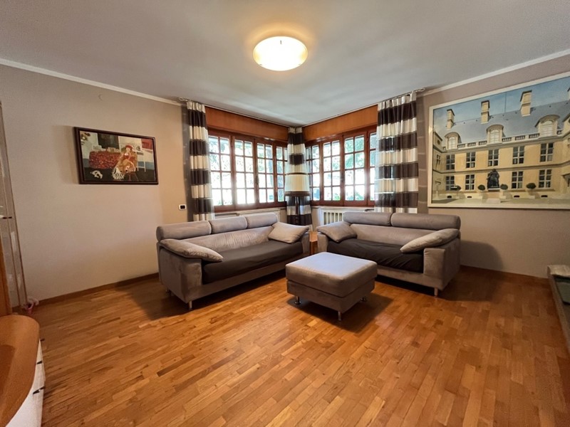 Quadrilocale in Vendita a Riccione, 550'000€, 150 m², con Box