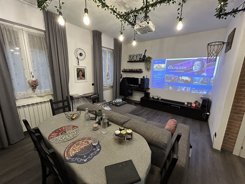 Bilocale in Affitto a Milano, 1'100€, 65 m², arredato