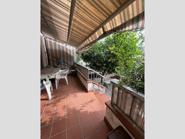 Quadrilocale in Vendita a Fosdinovo, zona Caniparola, 199'000€, 80 m², arredato, con Box