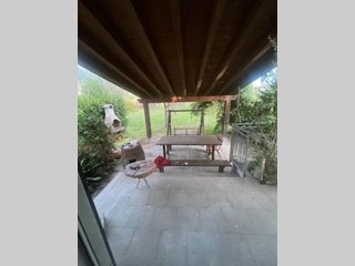 Villa bifamiliare in Affitto a Fosdinovo, 1'000€, 90 m², arredato