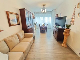 Quadrilocale in Vendita a Massa, 285'000€, 93 m²