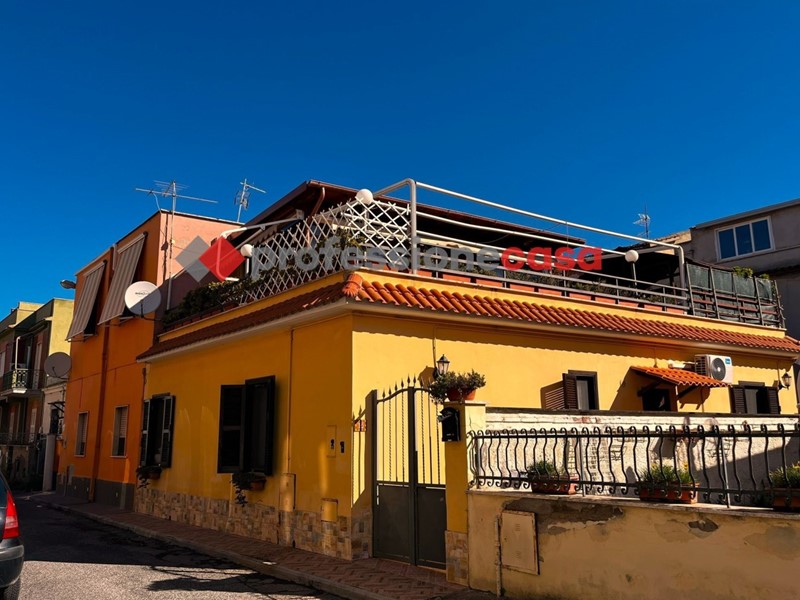Casa Indipendente in Vendita a Nettuno, 179'000€, 100 m²