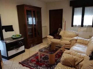 Casa Semi Indipendente in Vendita a Montegridolfo, 37'500€, 137 m², con Box