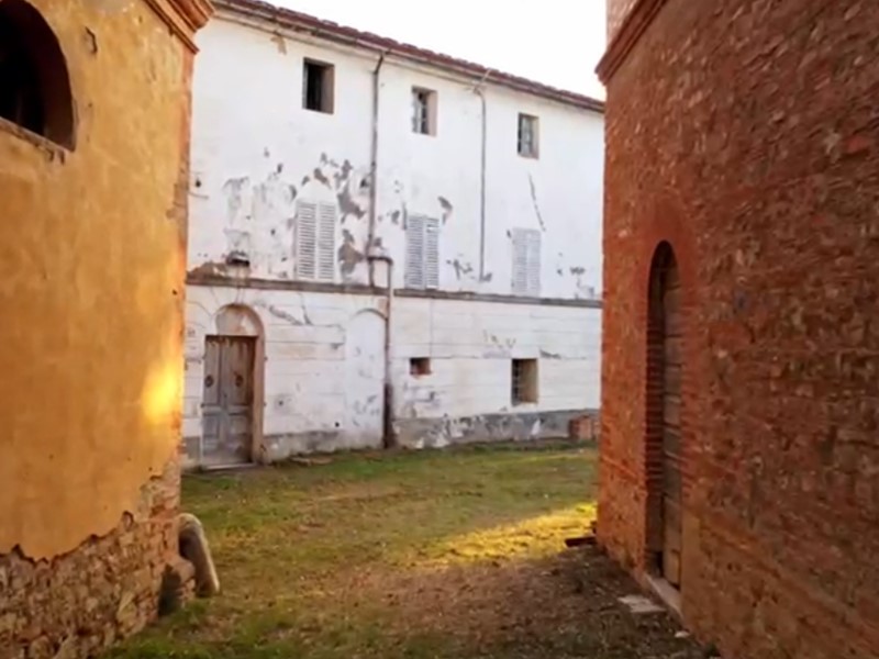 Casale in Vendita a Asciano, 6'200'000€, 7000 m²