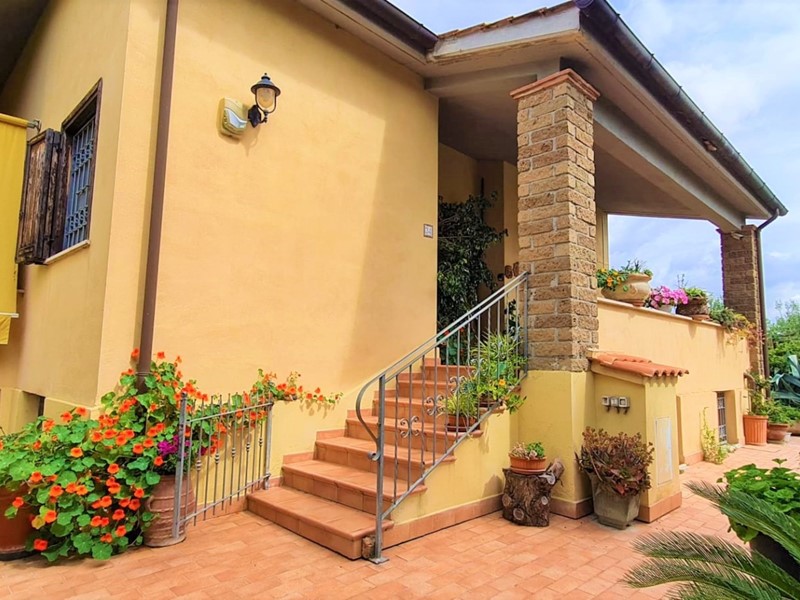 Villa in Vendita a Cerveteri, 290'000€, 160 m²