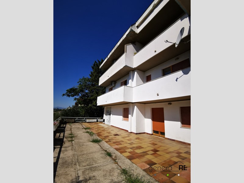 Quadrilocale in Vendita a Pescara, 130'000€, 100 m²