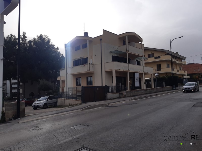 Box in Vendita a Pescara, 16'000&euro;, 18 m²