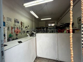 Magazzino in Vendita a Bari, 26'000€, 32 m²