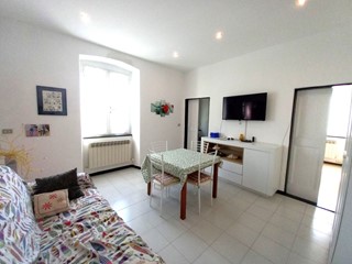 Appartamento in Vendita a Recco, zona San Rocco, 175'000€, 157 m²