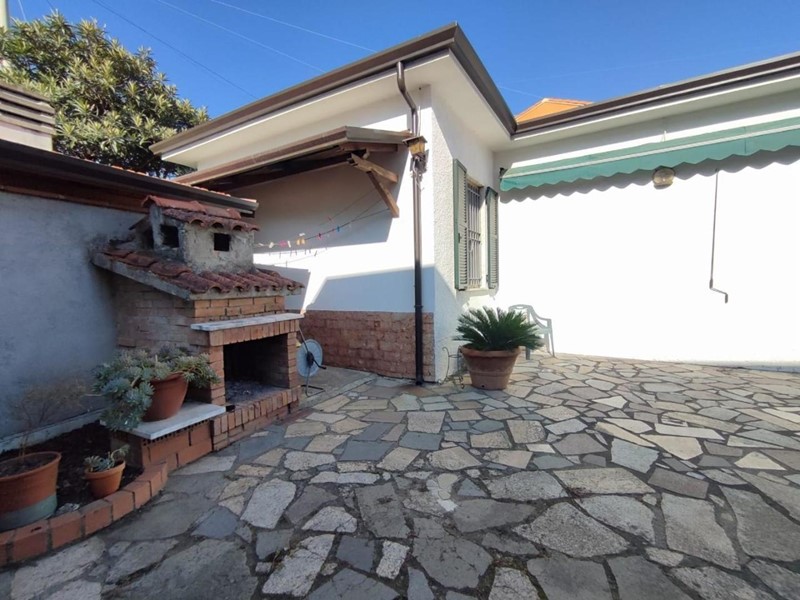 Casa Semi Indipendente in Vendita a Luni, 259'000€, 110 m²