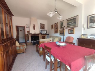 Casa Semi Indipendente in Vendita a Luni, 259'000€, 110 m²