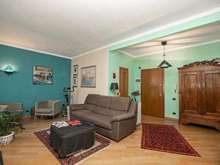 Appartamento in Vendita a Campomorone, 98'000€, 103 m²