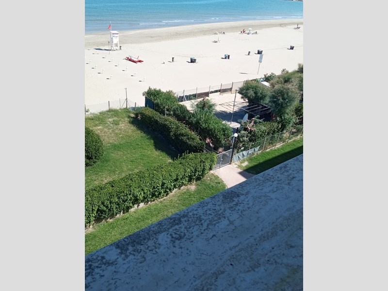 Trilocale in Vendita a Ravenna, zona Lido Adriano , 136'000€, 43 m², arredato