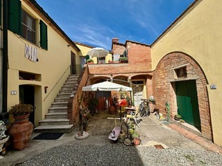 Trilocale in Vendita a Terricciola, zona Casanova, 130'000€, 90 m², con Box