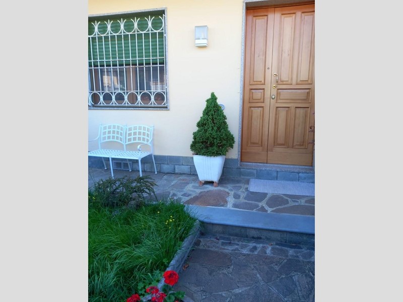 Villetta a schiera in Vendita a Cerreto Guidi, zona Lazzeretto, 249'000€, 134 m², con Box