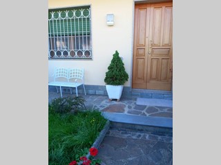 Villetta a schiera in Vendita a Cerreto Guidi, zona Lazzeretto, 249'000€, 134 m², con Box