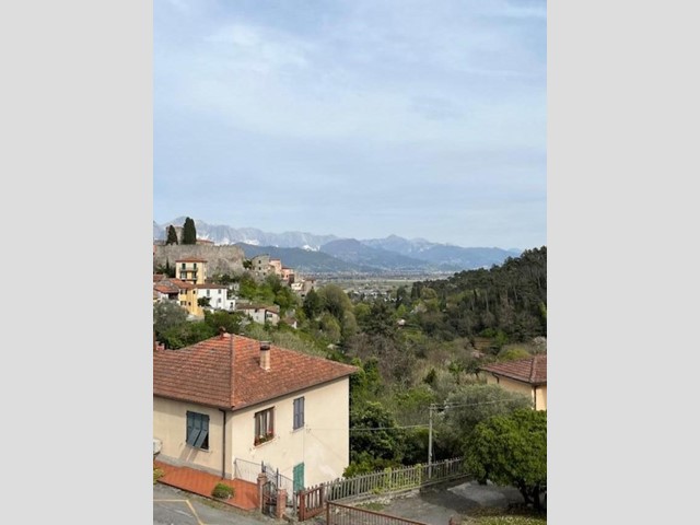Villa bifamiliare in Vendita a Ameglia, 249'000&euro;, 138 m², arredato, con Box
