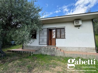 Casa Indipendente in Vendita a Montagnareale, 100 m²