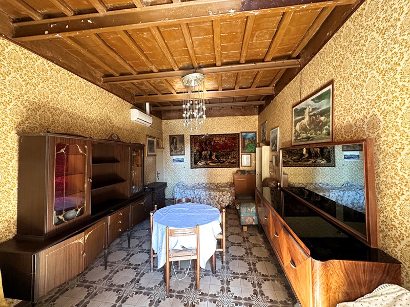 Quadrilocale in Vendita a Nepi, 55'000€, 195 m²