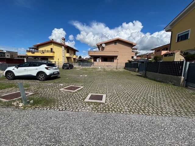 Trilocale in Vendita a Guidonia Montecelio, zona La Botte, 149'000€, 90 m²