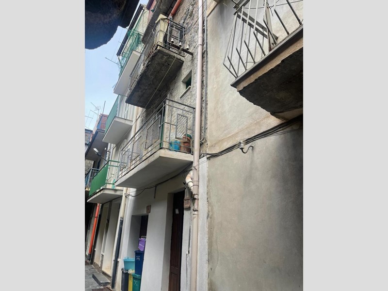 Casa Indipendente in Vendita a Francavilla di Sicilia, 15'000€, 67 m², con Box