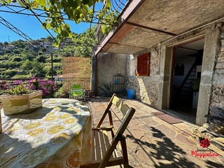 Casa Semi Indipendente in Vendita a La Spezia, 180'000&euro;, 50 m²