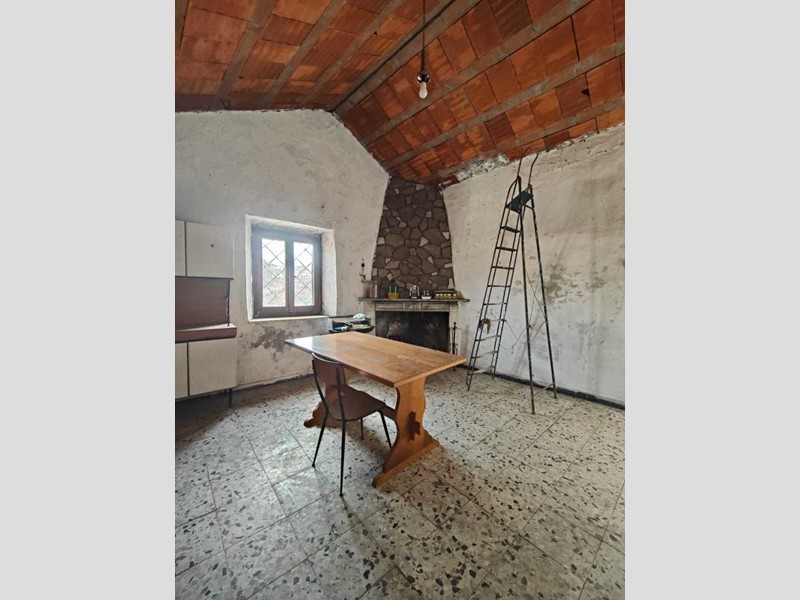 Casa Semi Indipendente in Vendita a Pontremoli, 220'000€, 280 m²