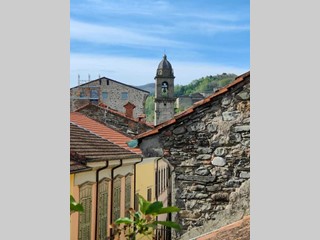 Casa Semi Indipendente in Vendita a Pontremoli, 220'000€, 280 m²