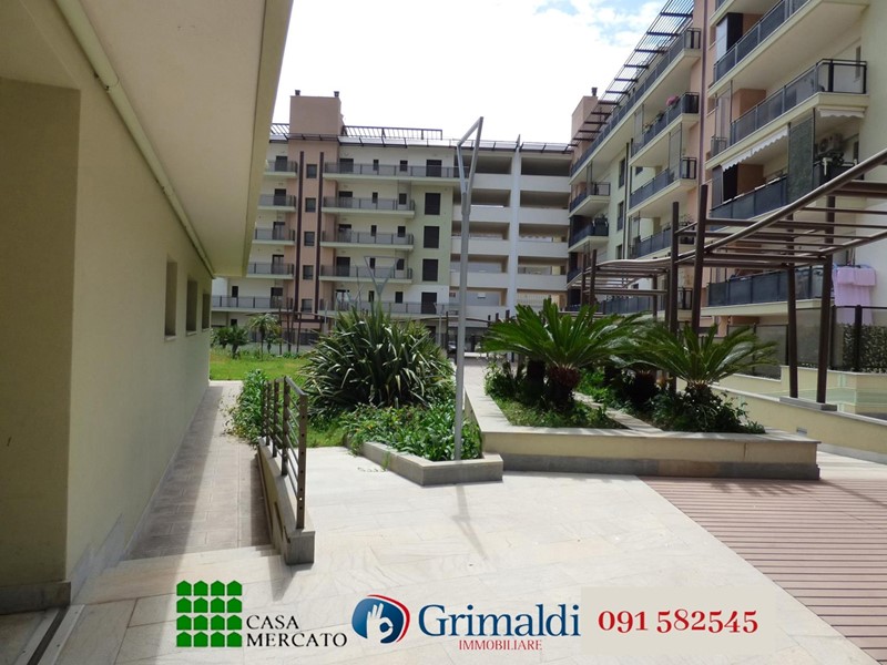 Appartamento in Vendita a Palermo, 330'000€, 158 m²