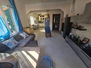 Casa Semi Indipendente in Vendita a Ventimiglia, 340'000€, 100 m²