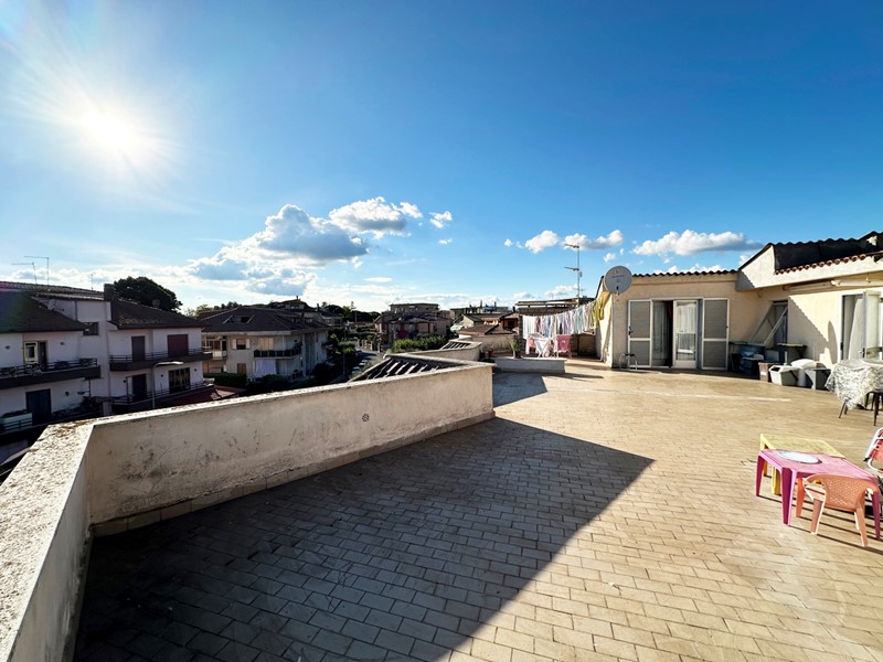 Quadrilocale in Vendita a Nepi, 115'000€, 105 m²