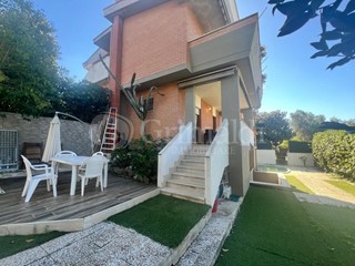 Casa Semi Indipendente in Vendita a Anzio, 190'000€, 120 m²