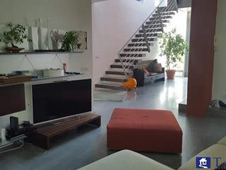 Casa Indipendente in Vendita a Carrara, 690'000€, 320 m²
