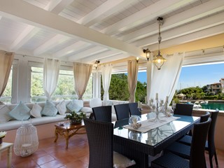 Casa Indipendente in Vendita a Olbia, 2'800'000€, 350 m², arredato