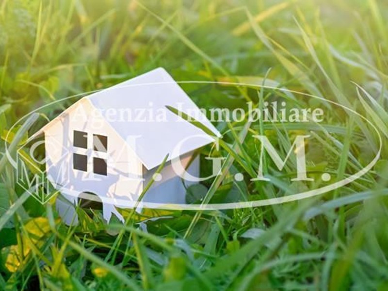 Terreno edificabile in Vendita a Ponsacco, 60'000€, 830 m²