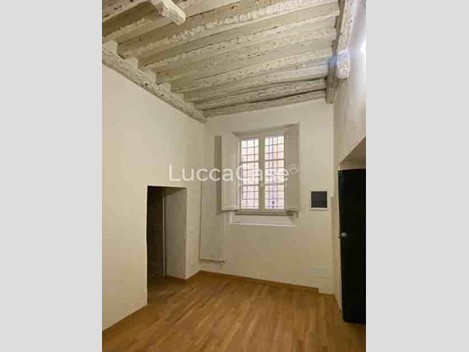 Negozio in Vendita a Lucca, 170'000€, 38 m²