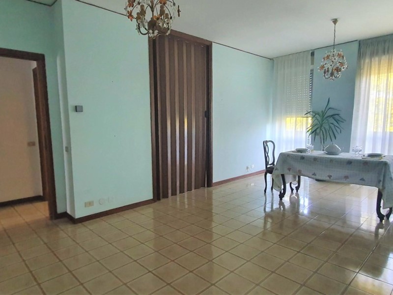 Quadrilocale in Vendita a Modena, zona San Faustino, 195'000€, 100 m²