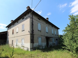 Terreno edificabile in Vendita a Poviglio, 160'000€, 1085 m², con Box