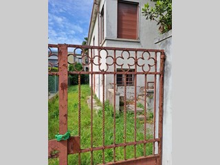 Casa Indipendente in Vendita a Padova, 245'000€, 180 m², con Box