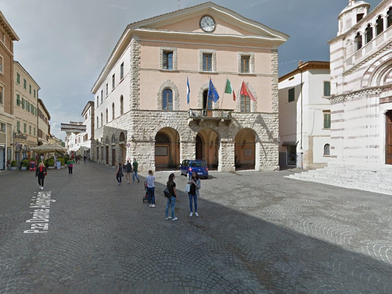 Negozio in Vendita a Grosseto, 265'000€, 70 m²