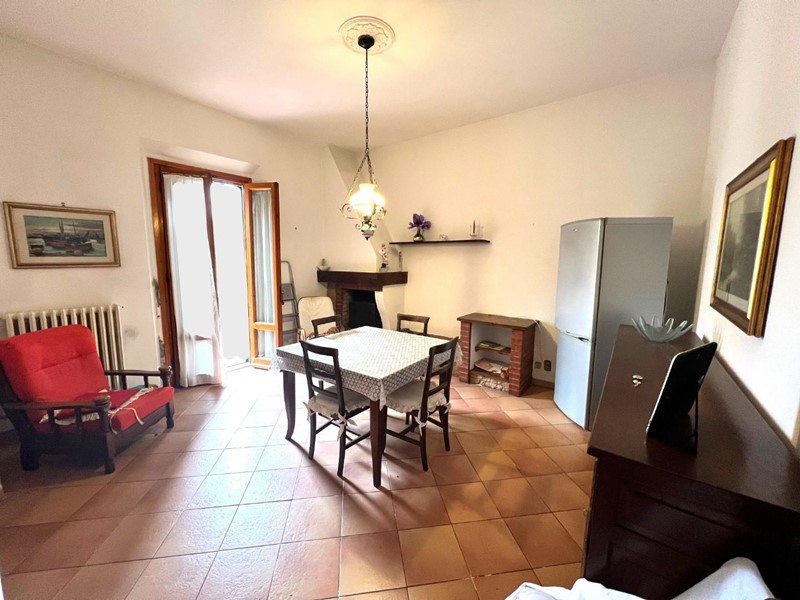 Casa Indipendente in Vendita a Montelupo Fiorentino, 220'000€, 110 m², con Box