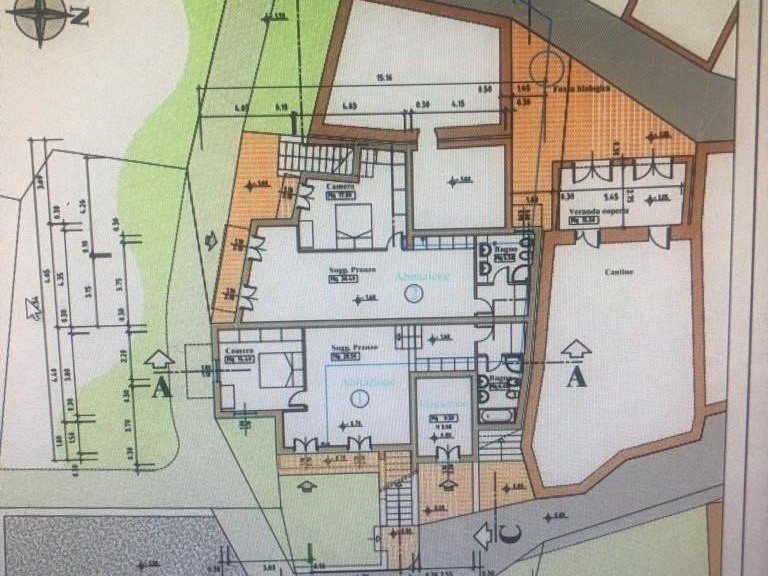 Casa di corte in Vendita a Fosdinovo, 59'000€, 410 m²