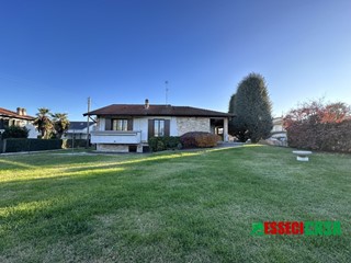 Villa in Vendita a Casirate d'Adda, 520'000€, 193 m²