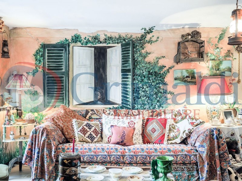 Appartamento in Vendita a Aulla, 150'000€, 190 m², arredato