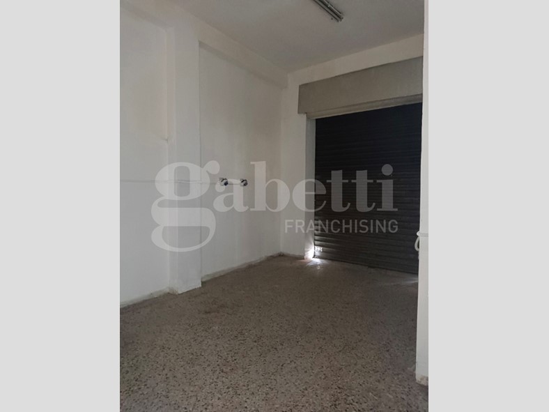 Magazzino in Affitto a Marano Marchesato, 600&euro;, 260 m²