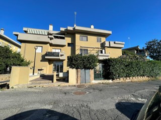 Bilocale in Vendita a Cerveteri, 135'000€, 70 m²