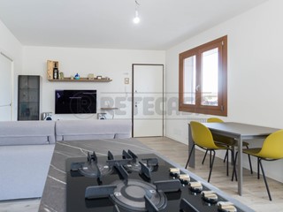 Quadrilocale in Vendita a Lugo di Vicenza, 168'000&euro;, 95 m², arredato, con Box